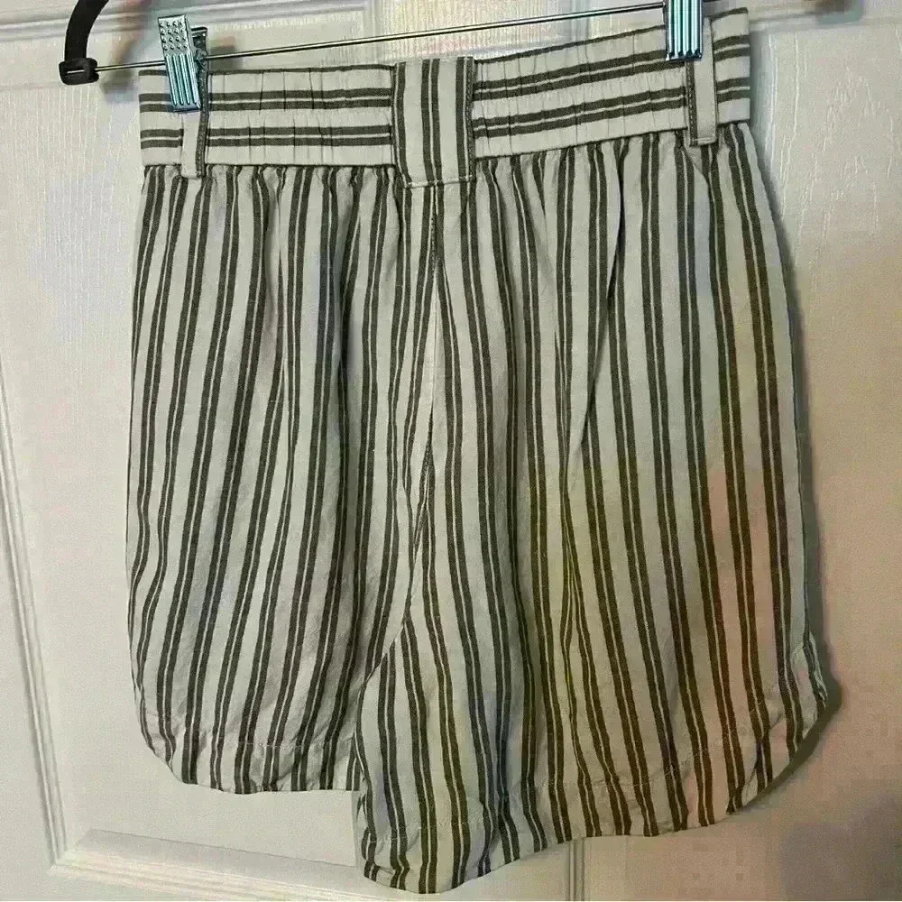 Madewell Women’s Linen Striped Shorts